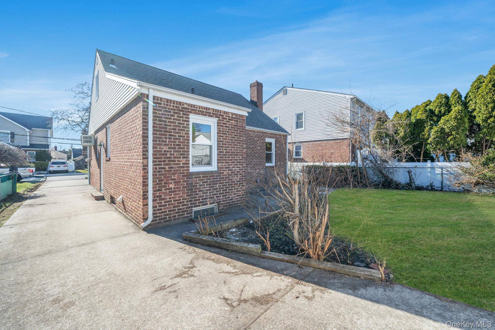 Casa con 3 Dormitorios en Venta en New Hyde Park - Nueva York - EE. UU. - 5