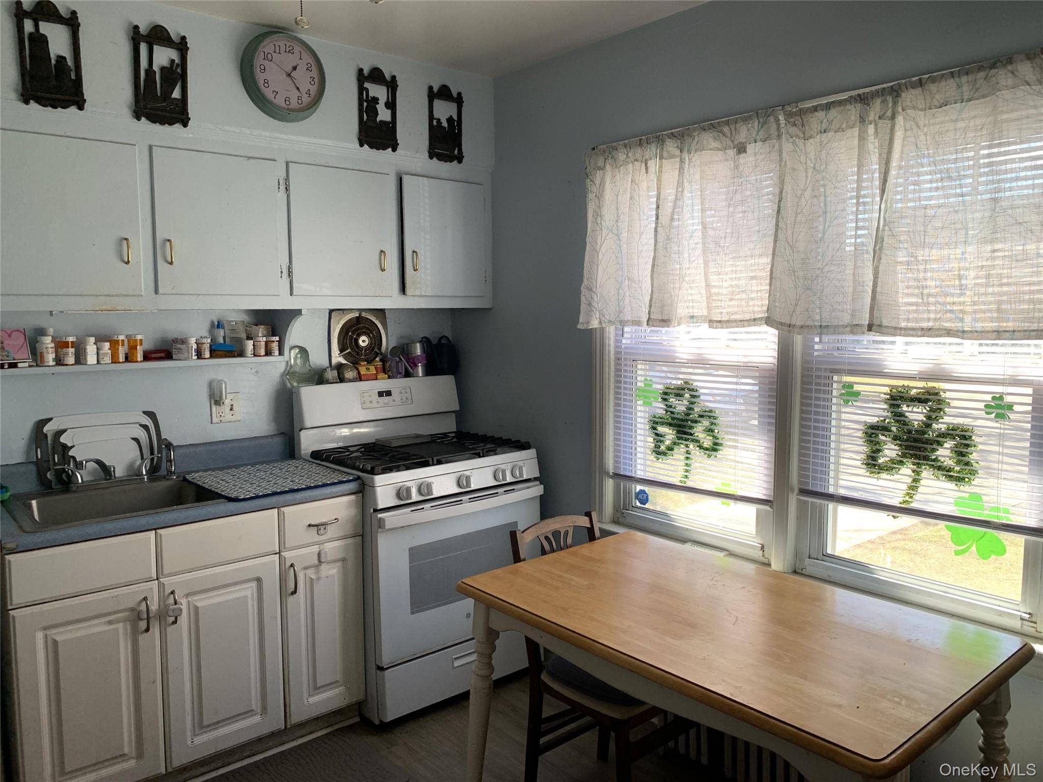 Casa con 3 Dormitorios en Venta en New Hyde Park - Nueva York - EE. UU. - 3