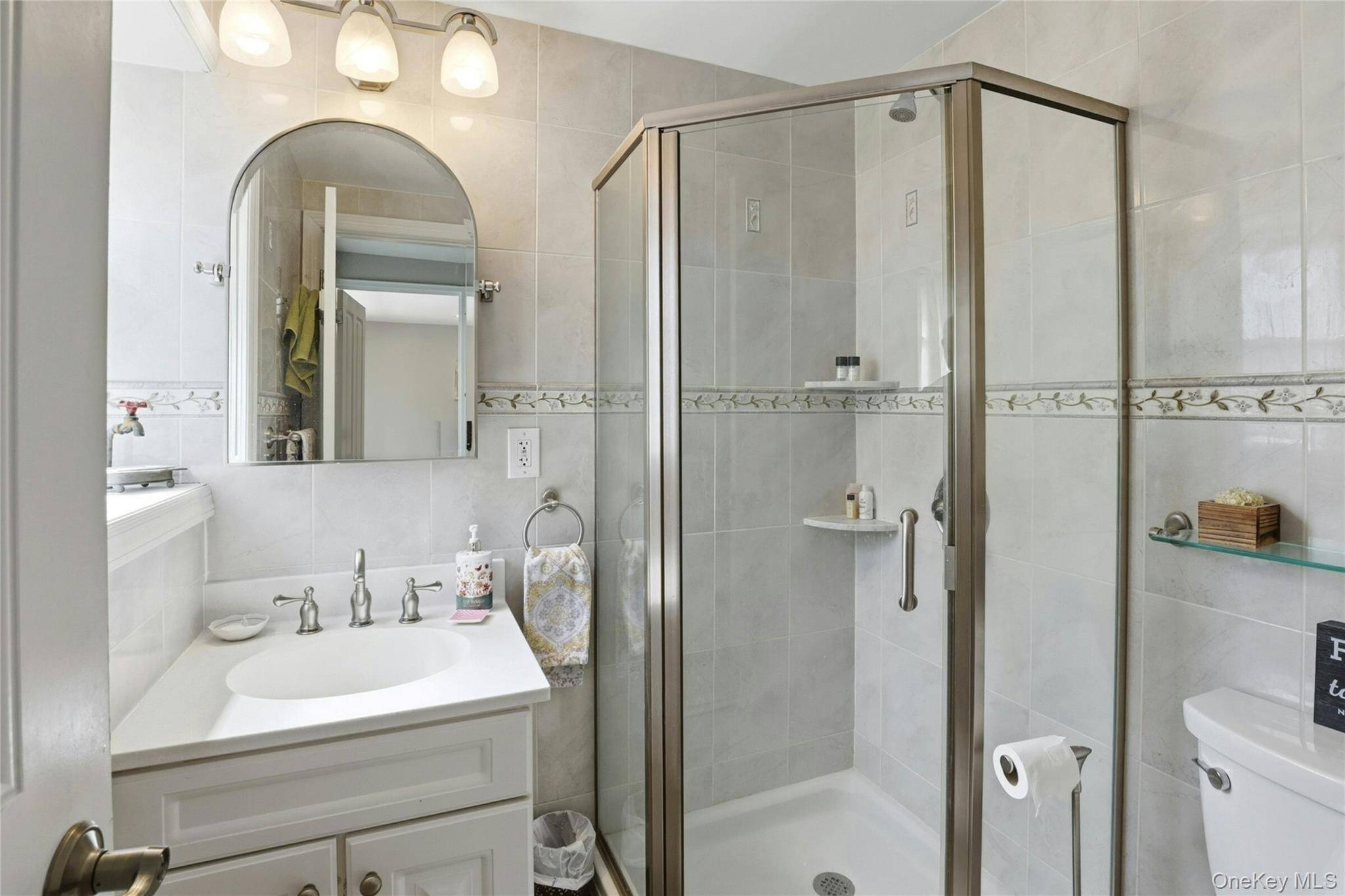 Hogar con 3 Dormitorios en Venta en Plainview - Nueva York - EE. UU. - 8