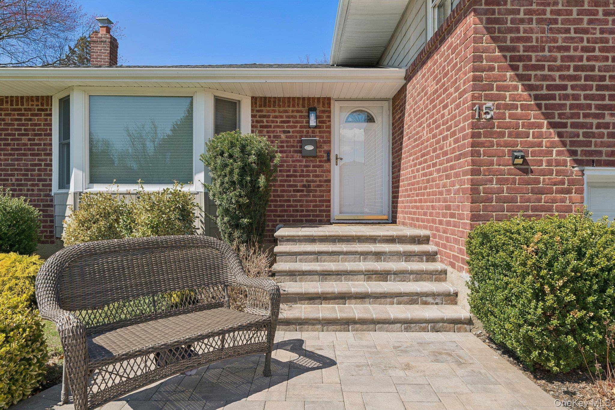 Casa con 3 Dormitorios en Venta en Plainview - Nueva York - EE. UU. - 4