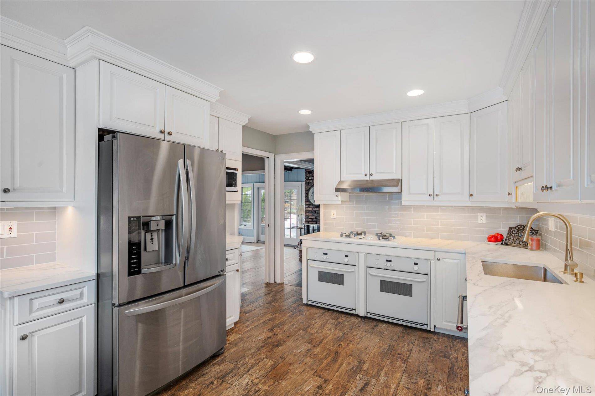 Casa con 3 Dormitorios en Venta en Plainview - Nueva York - EE. UU. - 6