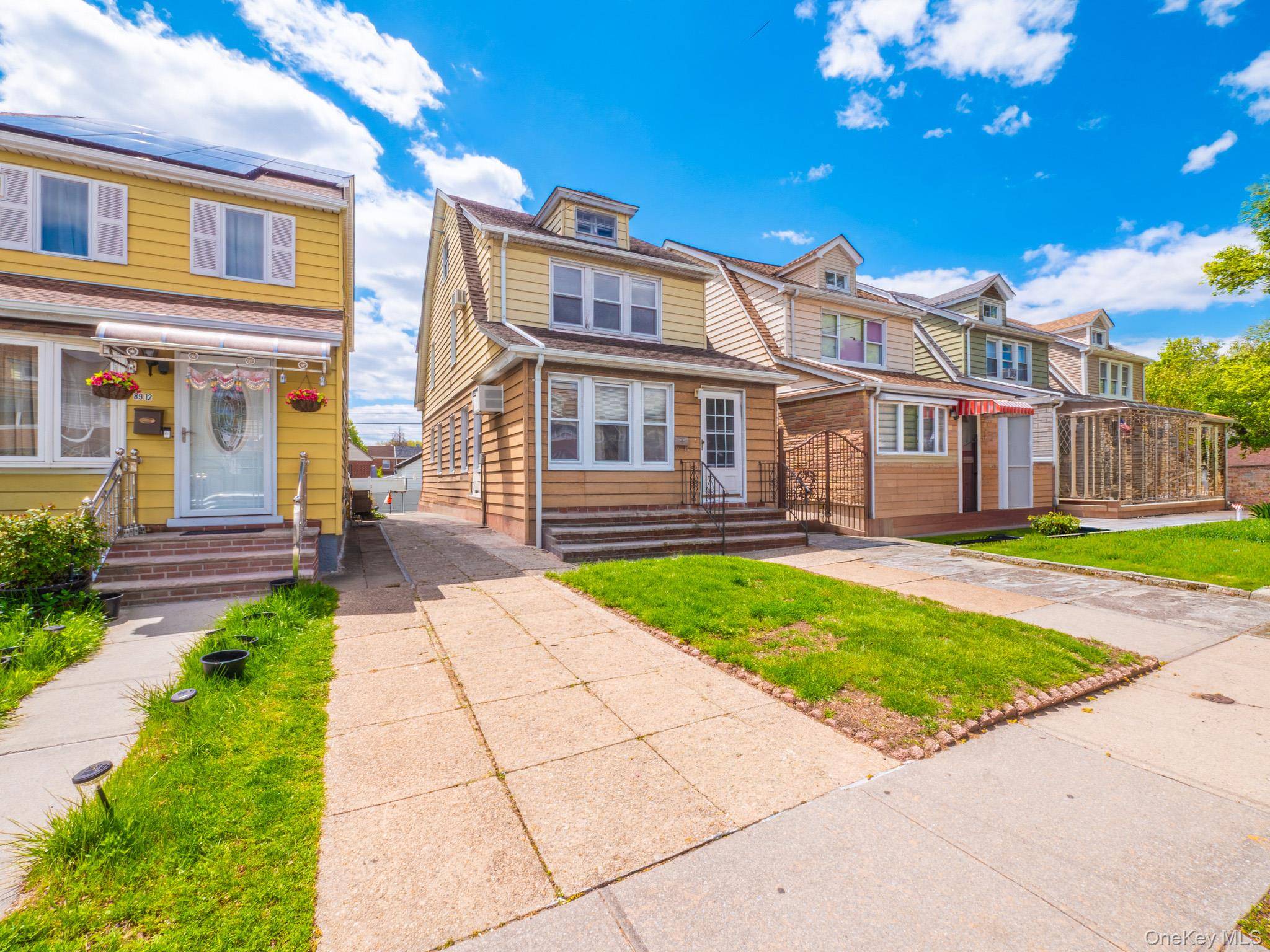 3 Bedroom Home for Sale in Queens Village - New York - USA - 5