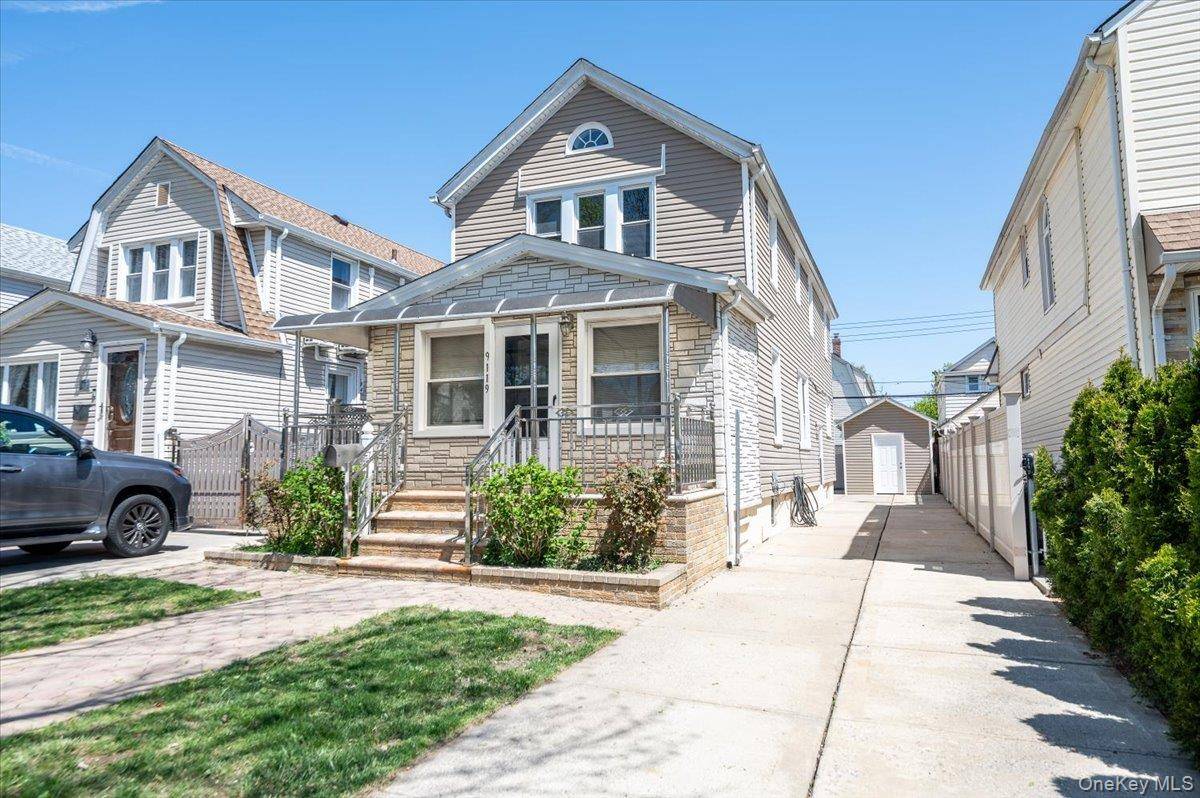 3 Bedroom Home for Sale in Queens Village - New York - USA - 1