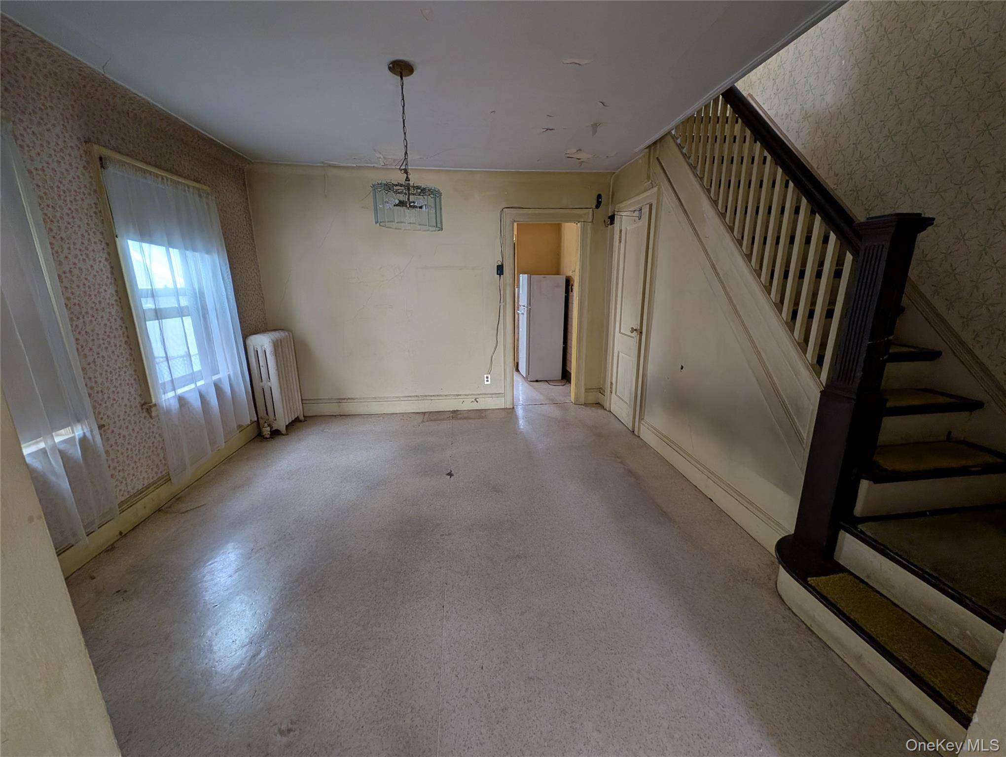 3 Bedroom Home for Sale in Queens Village - New York - USA - 3