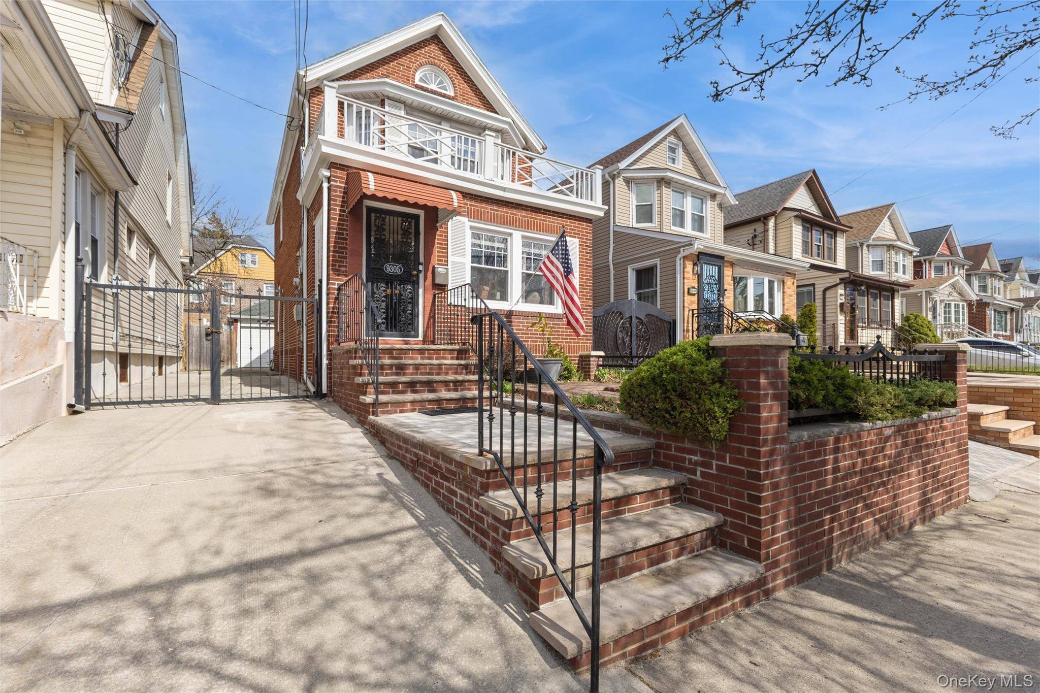 3 Bedroom Home for Sale in Queens Village - New York - USA - 3