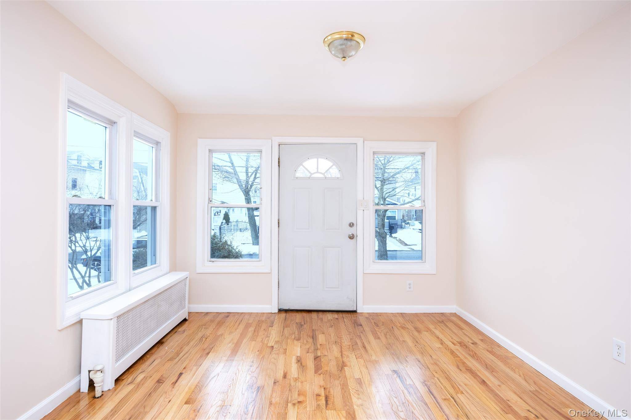 Hogar con 3 Dormitorios en Venta en Queens Village - Nueva York - EE. UU. - 3