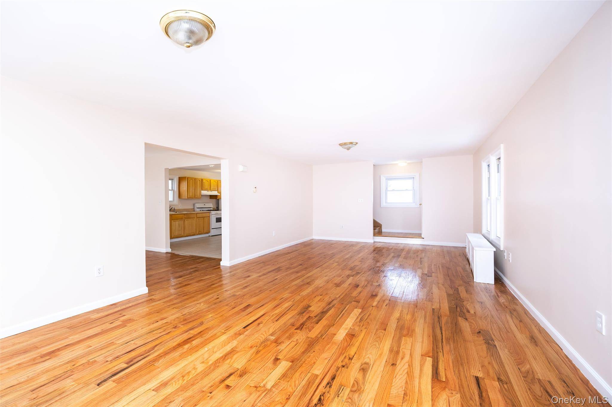 Hogar con 3 Dormitorios en Venta en Queens Village - Nueva York - EE. UU. - 8