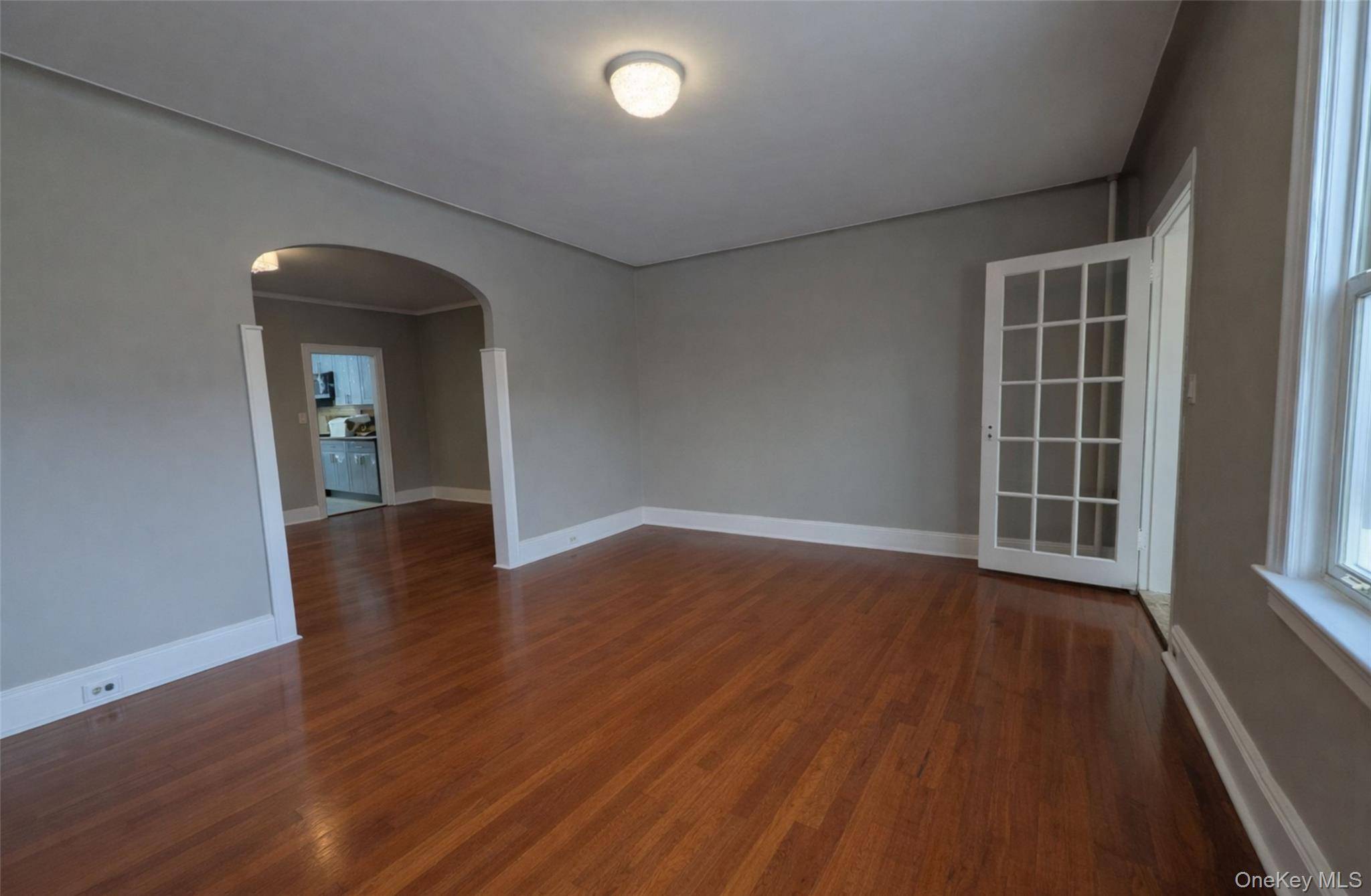Hogar con 3 Dormitorios en Venta en Queens Village - Nueva York - EE. UU. - 4