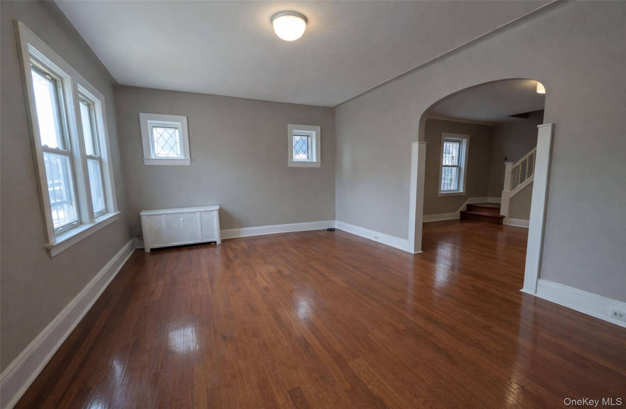 Hogar con 3 Dormitorios en Venta en Queens Village - Nueva York - EE. UU. - 5