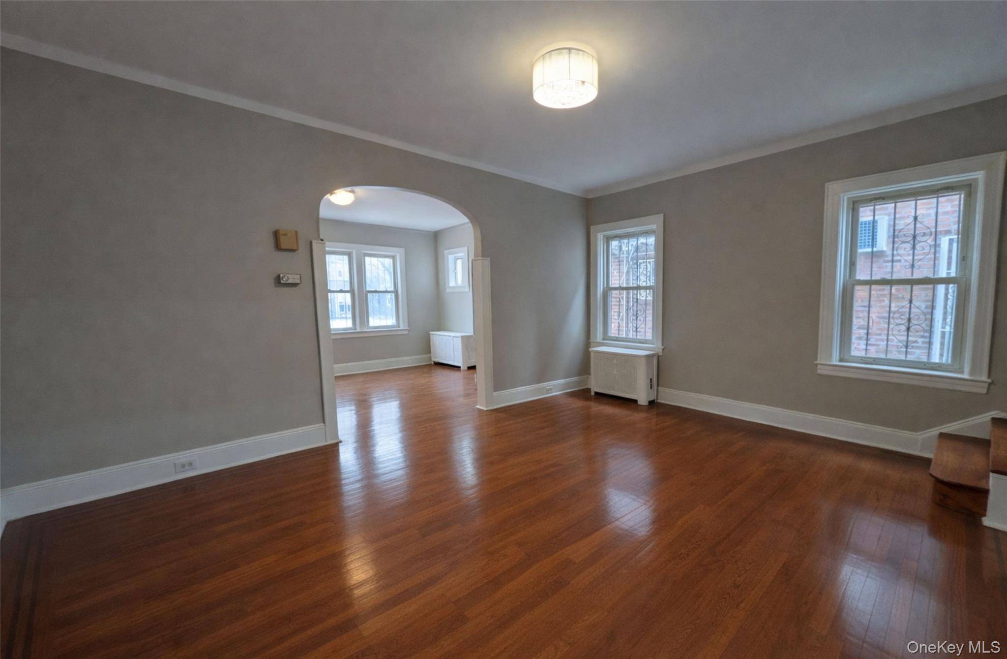 Hogar con 3 Dormitorios en Venta en Queens Village - Nueva York - EE. UU. - 8