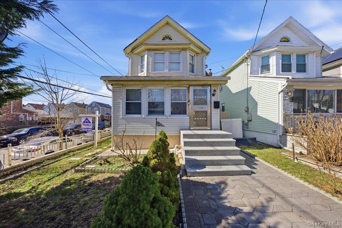 3 Bedroom Home for Sale in Queens Village - New York - USA - 1