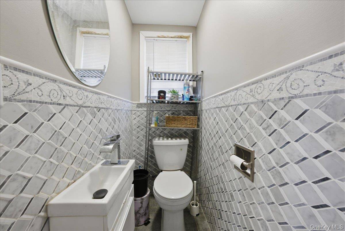 3 Bedroom Home for Sale in Queens Village - New York - USA - 4