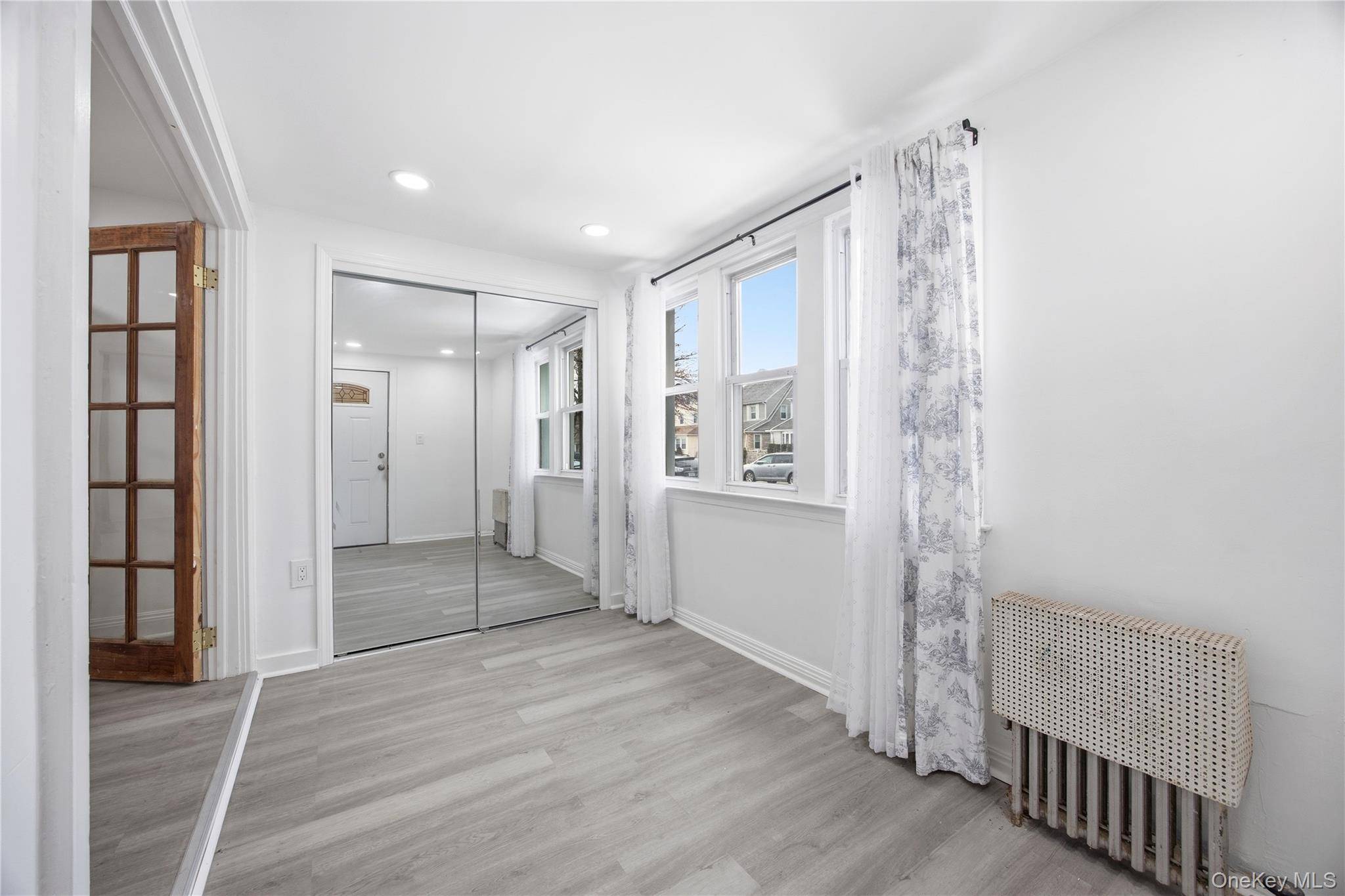 3 Bedroom Home for Sale in Queens Village - New York - USA - 3