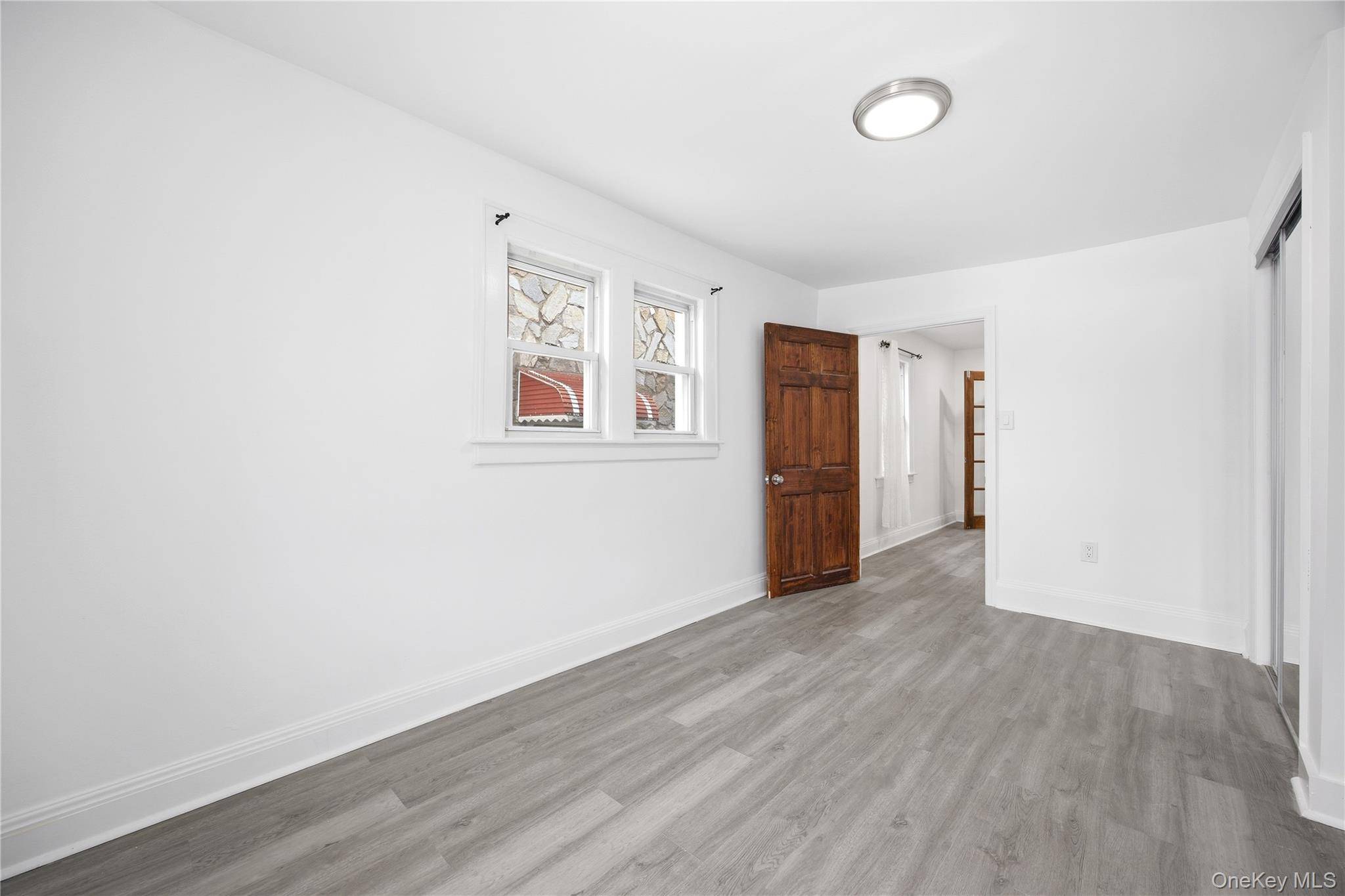 3 Bedroom Home for Sale in Queens Village - New York - USA - 6