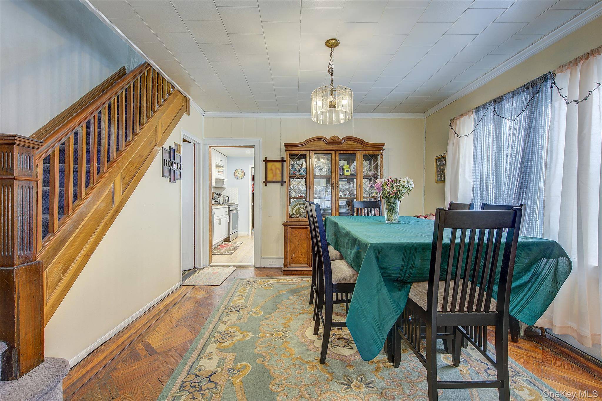3 Bedroom Home for Sale in Queens Village - New York - USA - 6