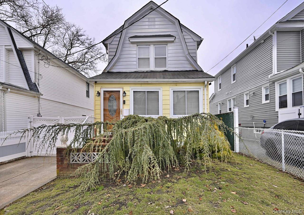 Hogar con 3 Dormitorios en Venta en Queens Village - Nueva York - EE. UU. - 1