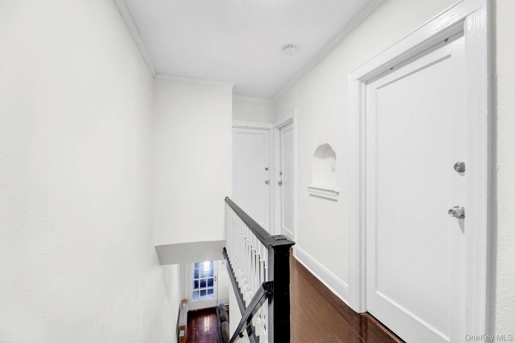 3 Bedroom Home for Sale in Queens Village - New York - USA - 8