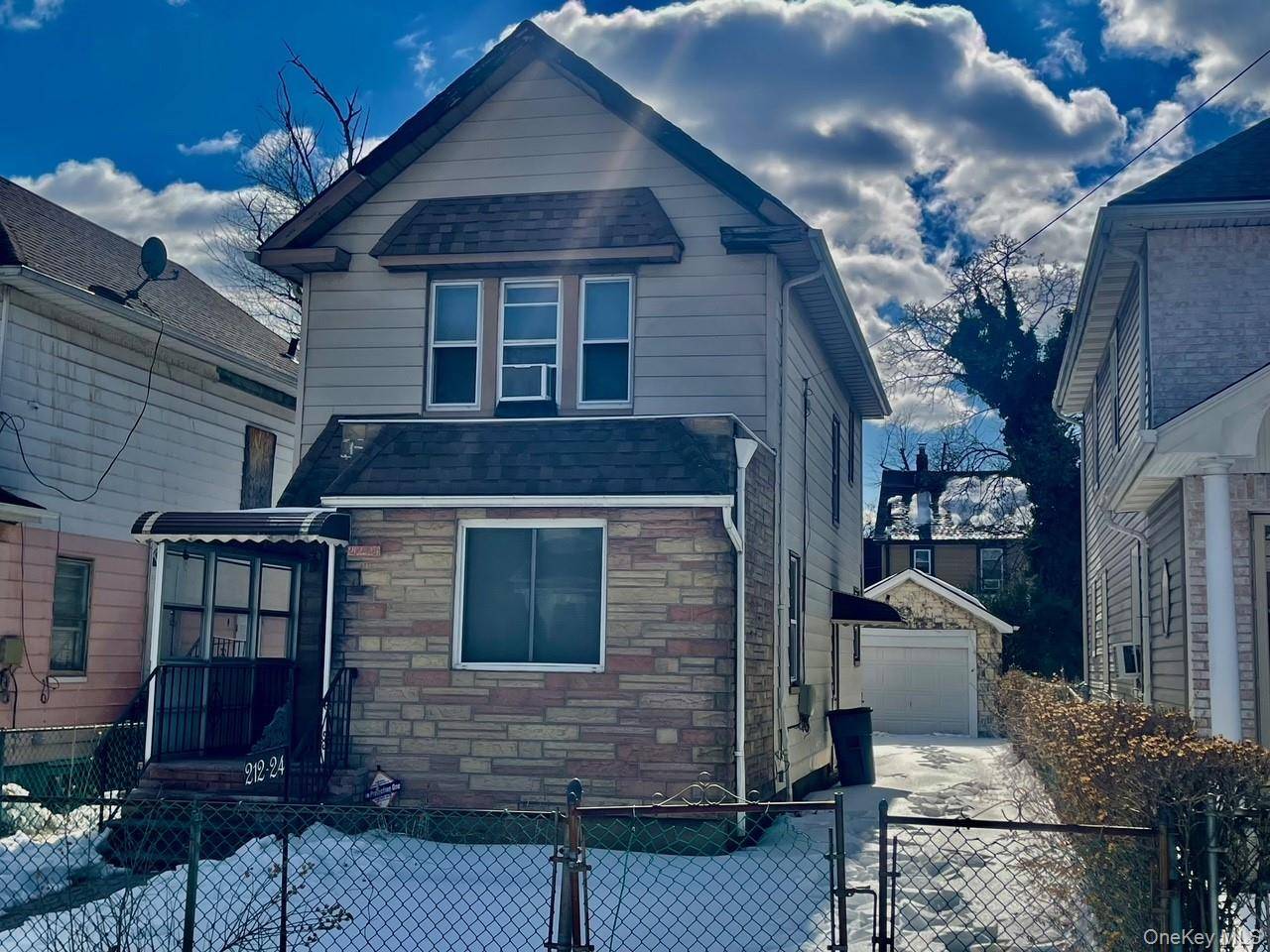 3 Bedroom Home for Sale in Queens Village - New York - USA - 1