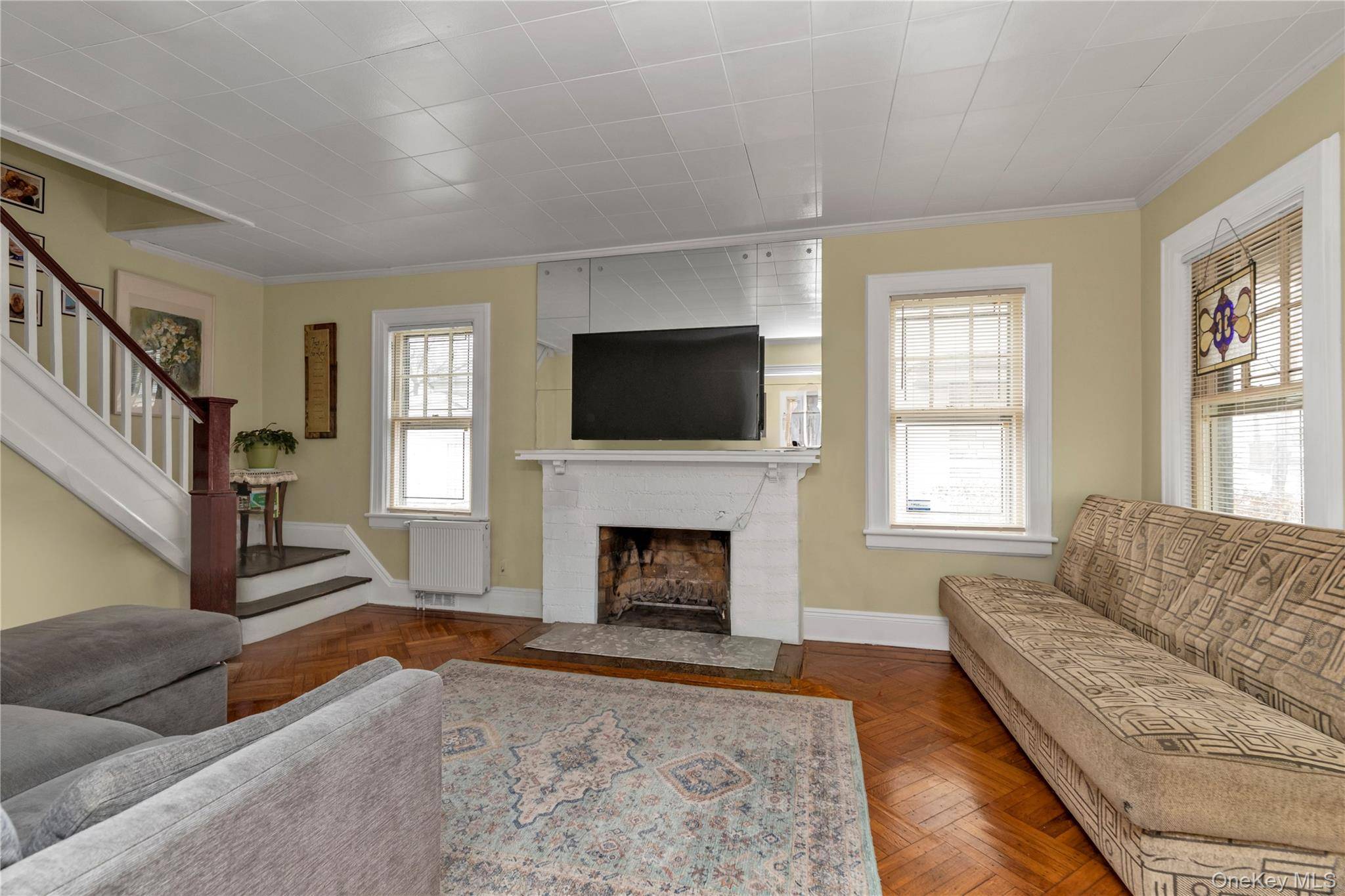 3 Bedroom Home for Sale in Queens Village - New York - USA - 2