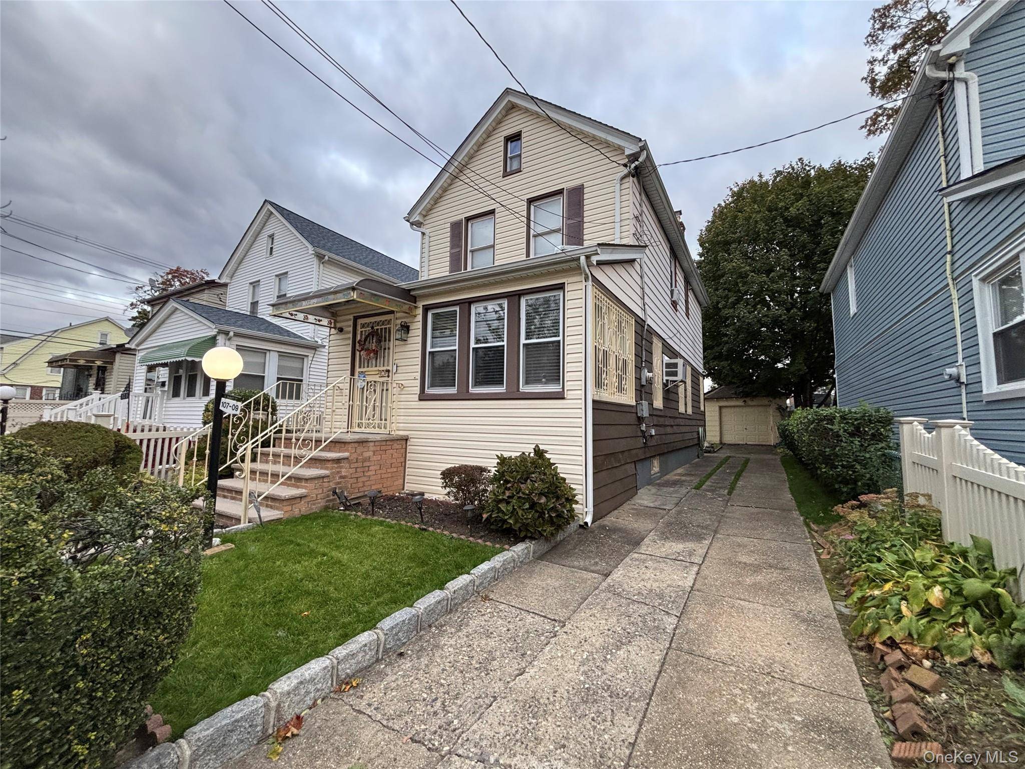 Casa com 3 Quartos à Venda em Queens Village - Nova Iorque - EUA - 3