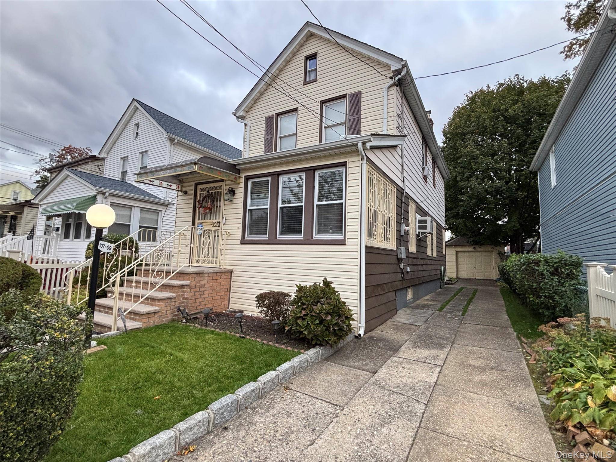 Casa com 3 Quartos à Venda em Queens Village - Nova Iorque - EUA - 4