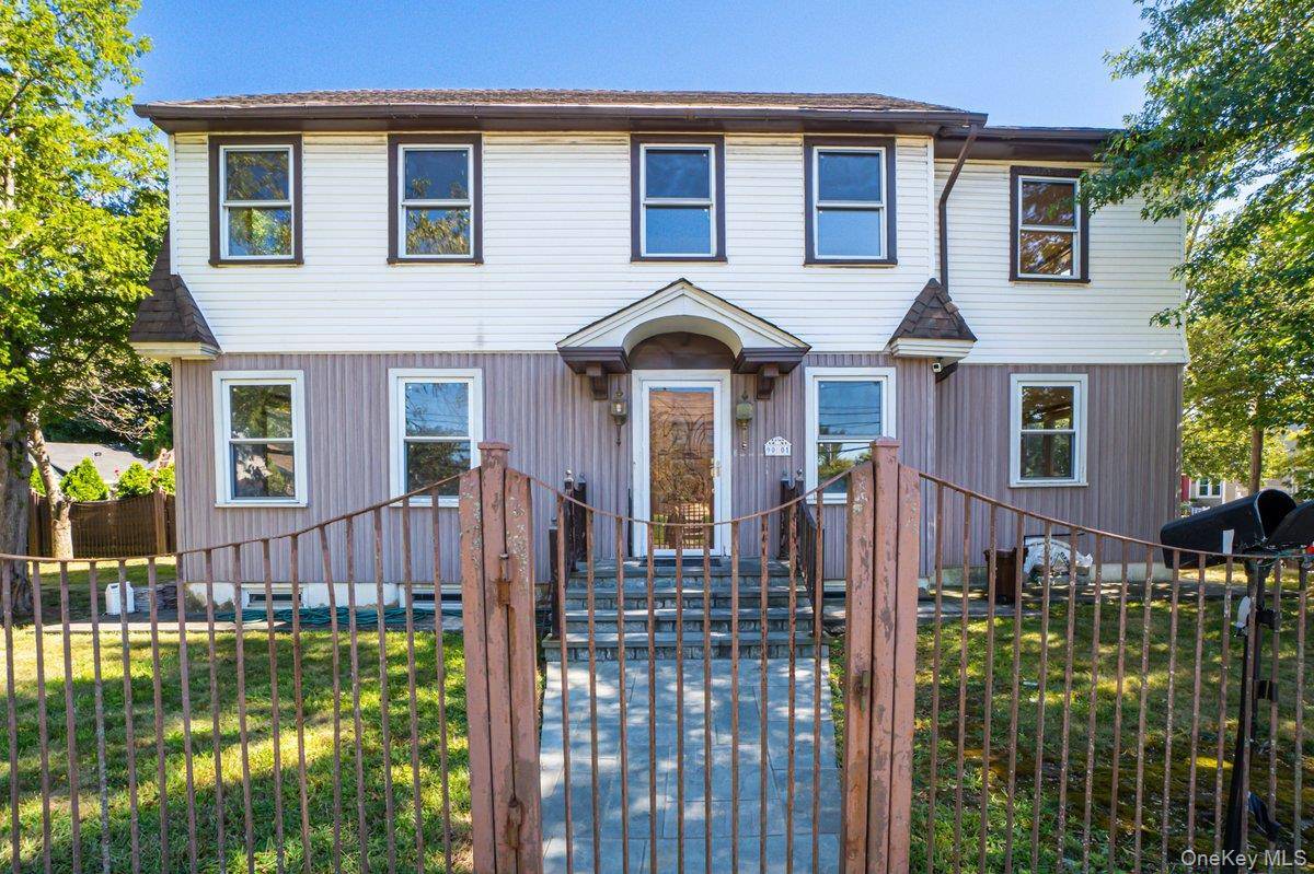 Casa com 3 Quartos à Venda em Queens Village - Nova Iorque - EUA - 1