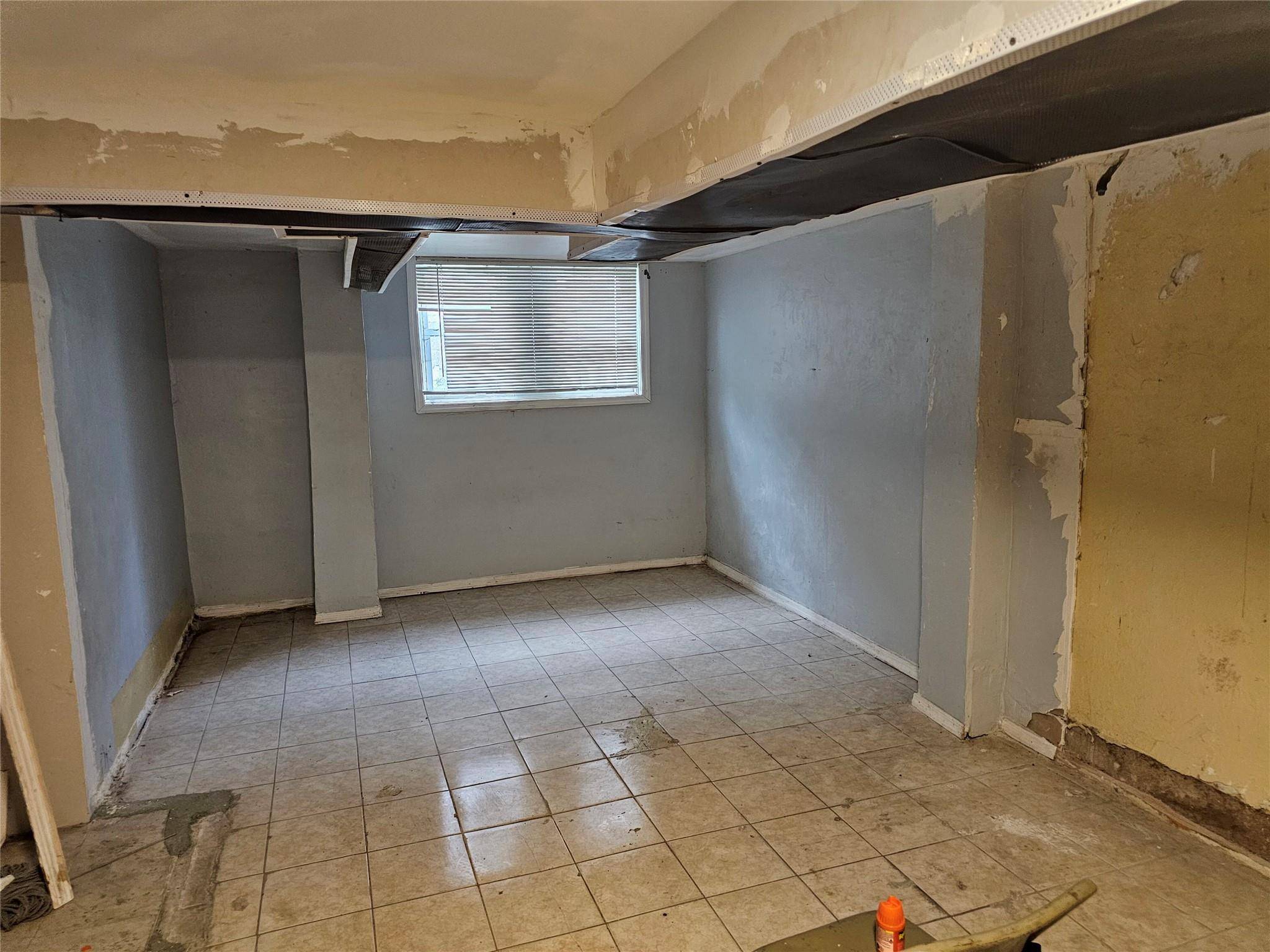 Casa com 3 Quartos à Venda em Queens Village - Nova Iorque - EUA - 5