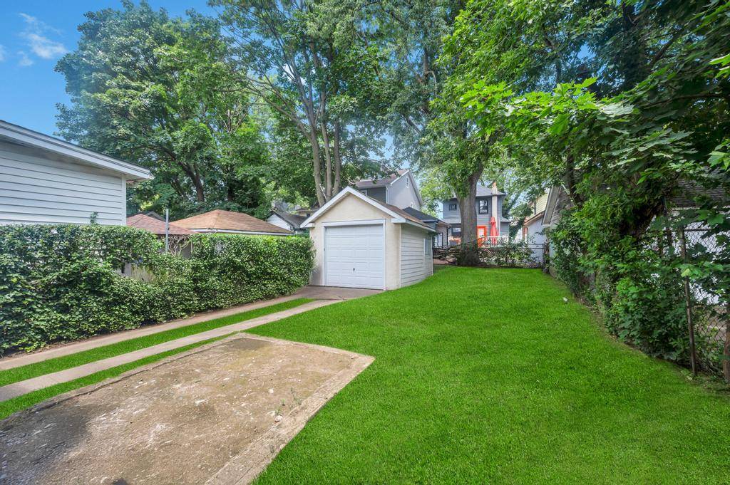 3 Bedroom Home for Sale in Queens Village - New York - USA - 6