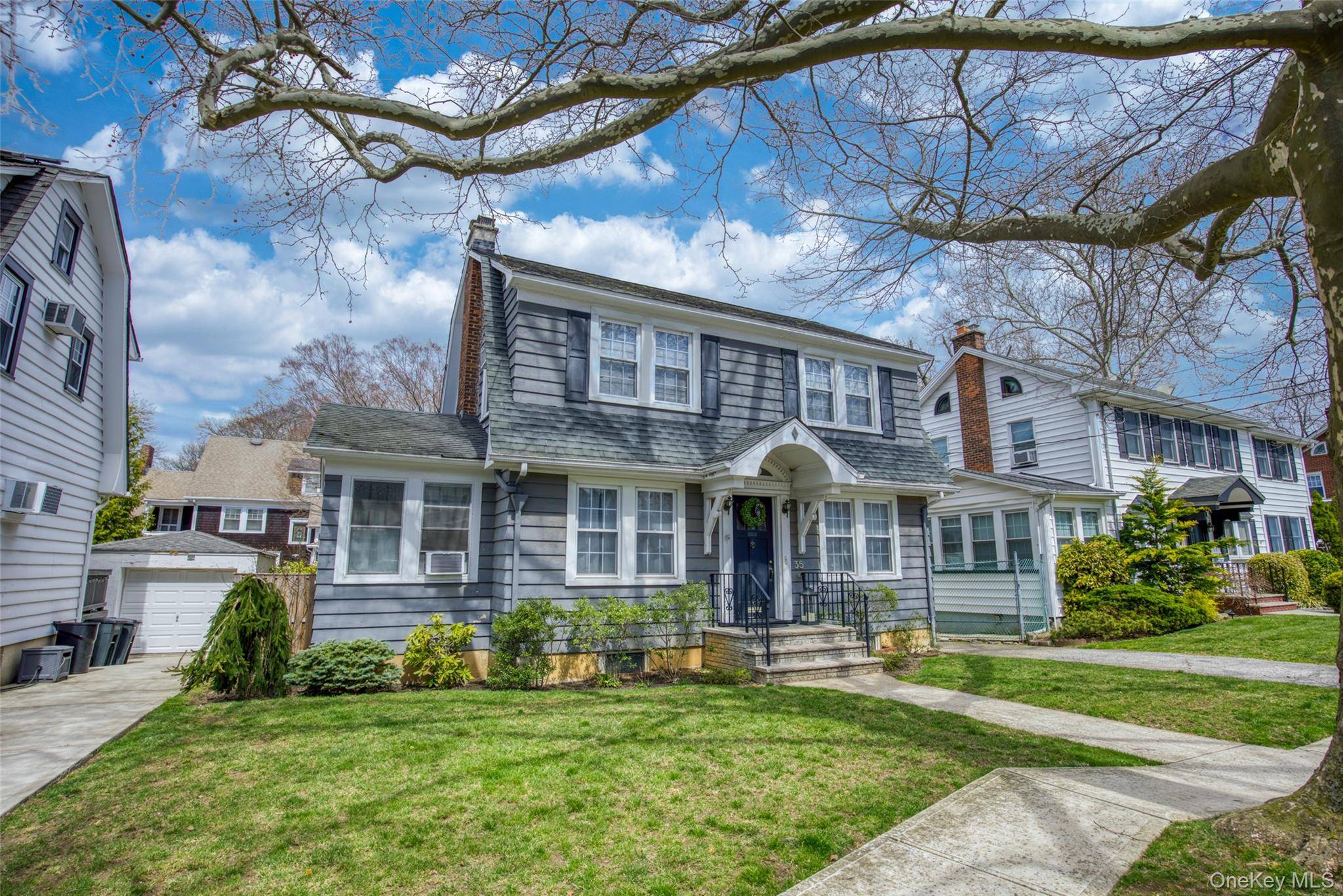 Casa com 3 Quartos à Venda em Staten Island - Nova Iorque - EUA - 1