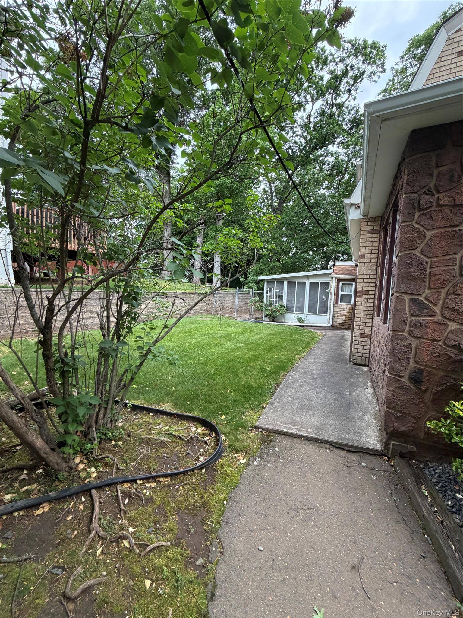 Casa com 3 Quartos à Venda em Staten Island - Nova Iorque - EUA - 3