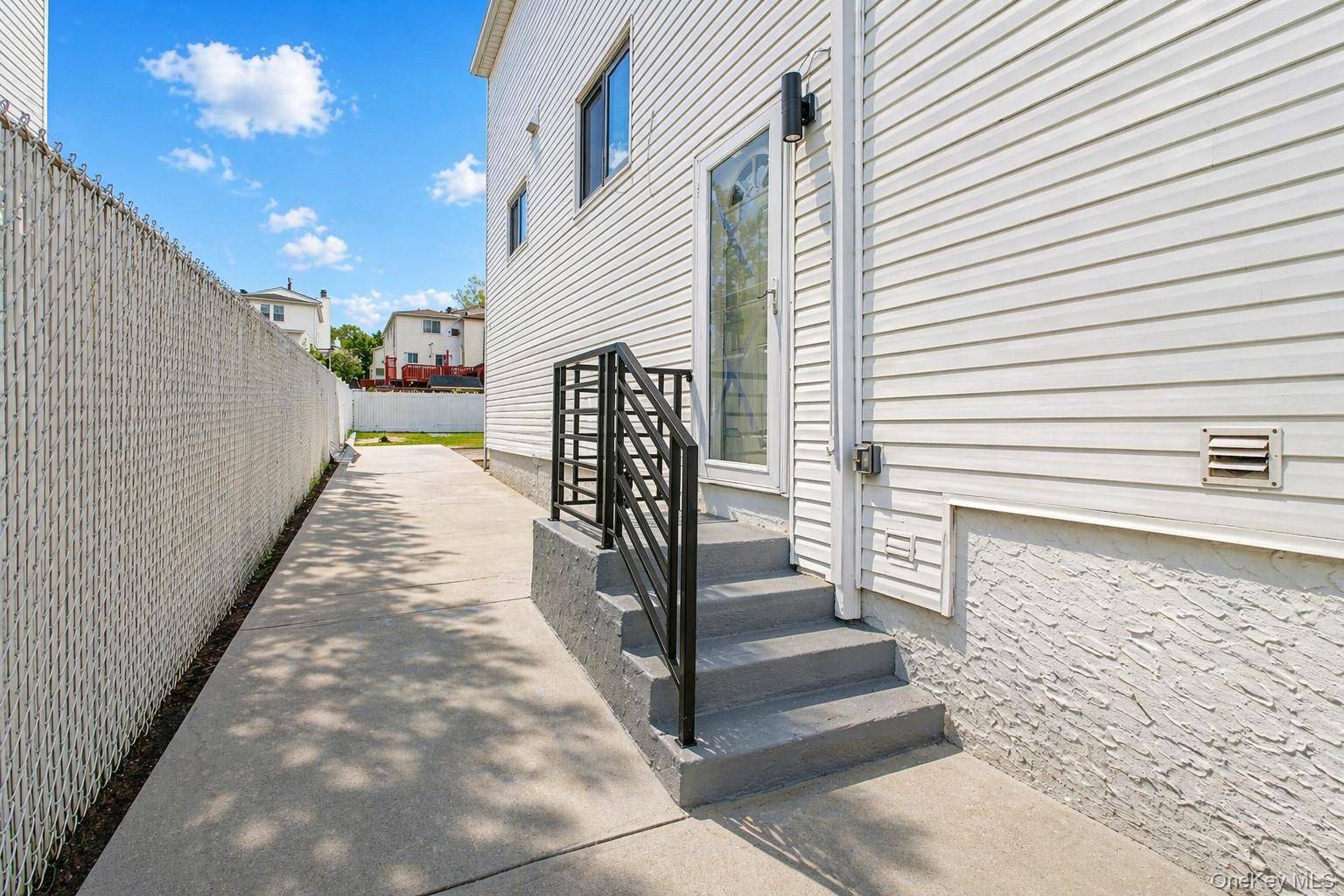 Casa com 3 Quartos à Venda em Staten Island - Nova Iorque - EUA - 4