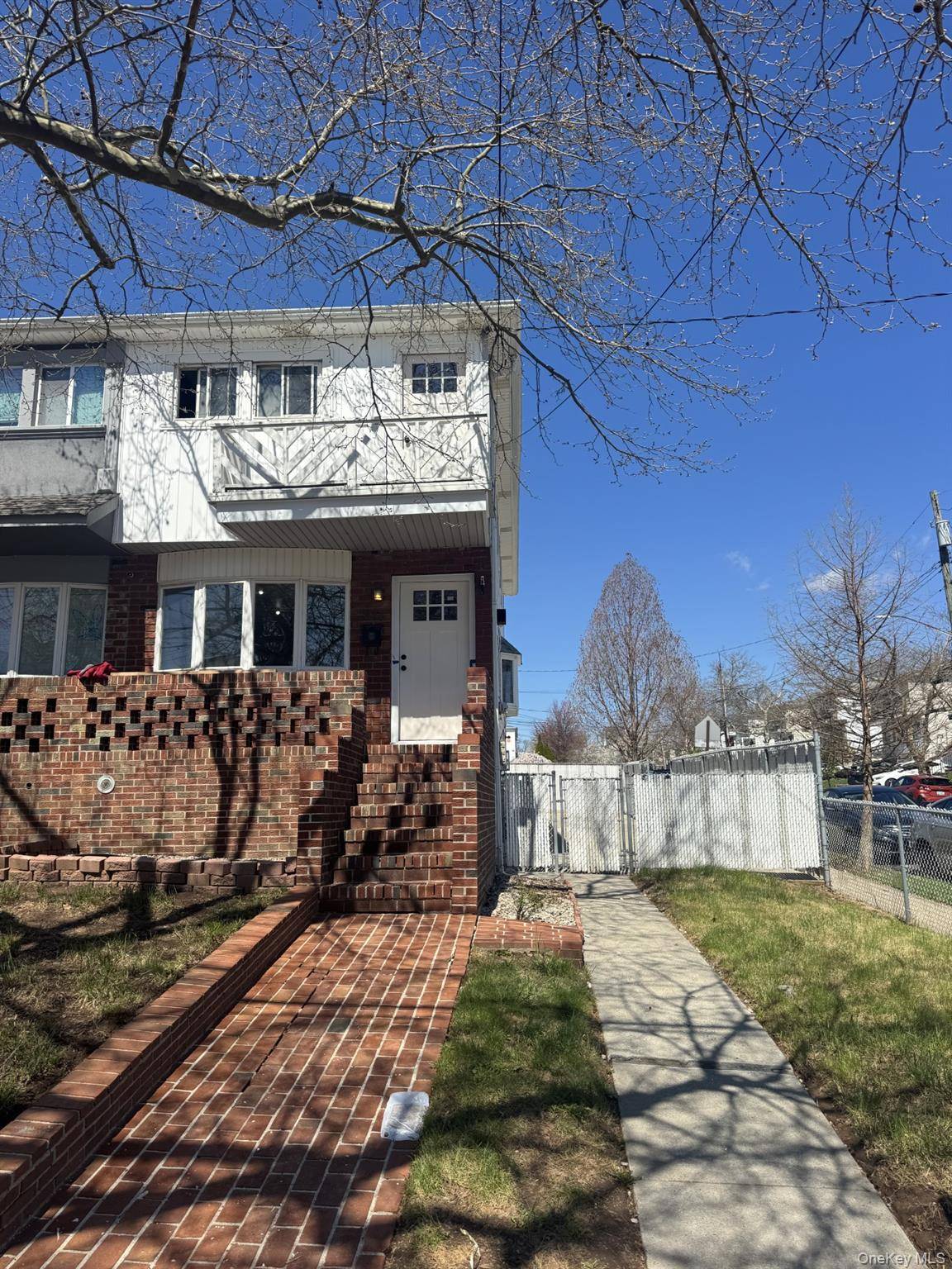 Casa com 3 Quartos à Venda em Staten Island - Nova Iorque - EUA - 2