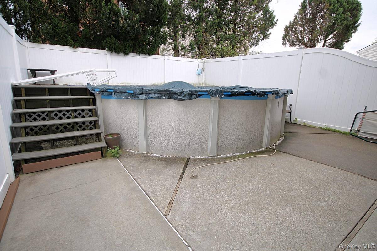 Casa com 3 Quartos à Venda em Staten Island - Nova Iorque - EUA - 3