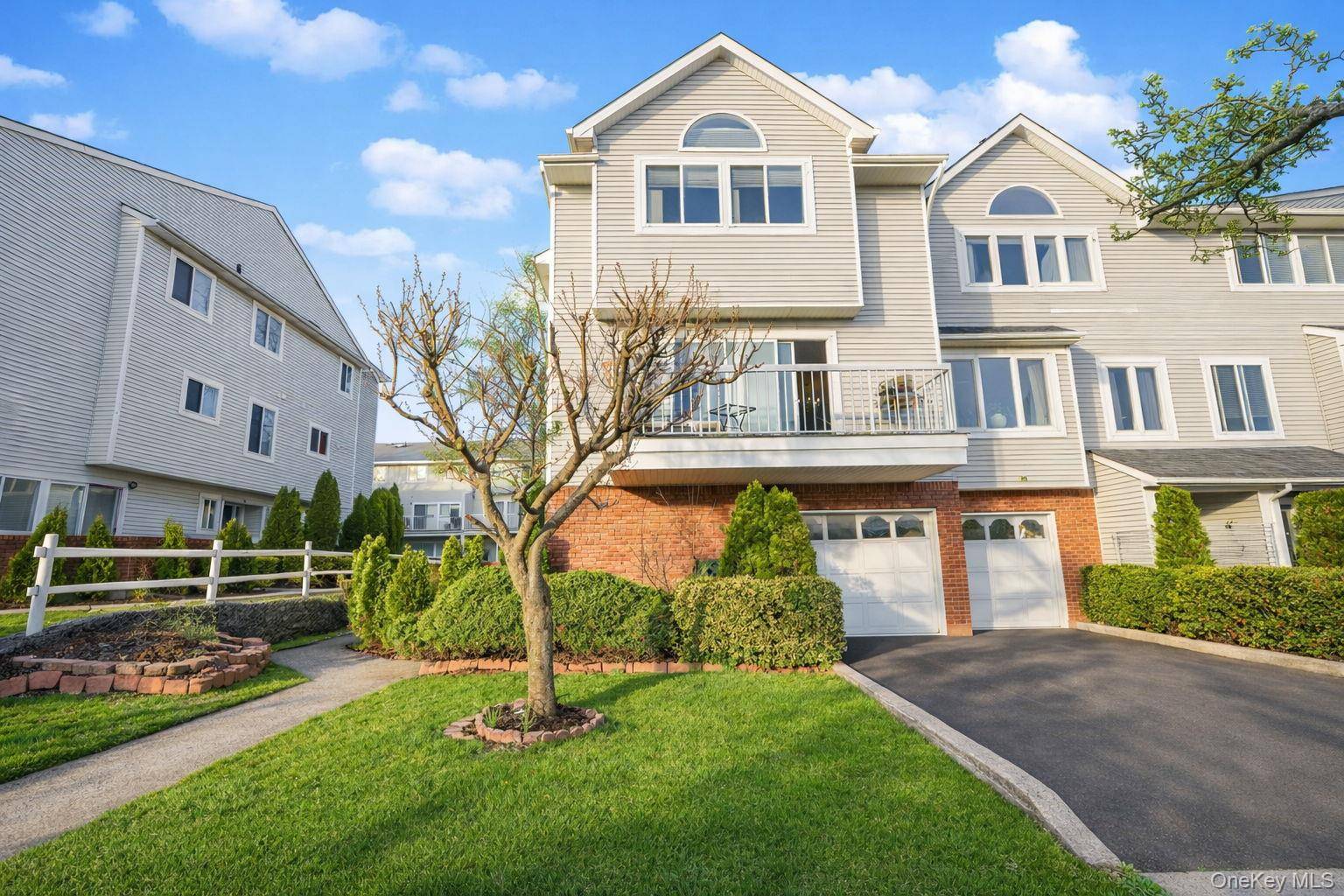 Casa com 3 Quartos à Venda em Staten Island - Nova Iorque - EUA - 2