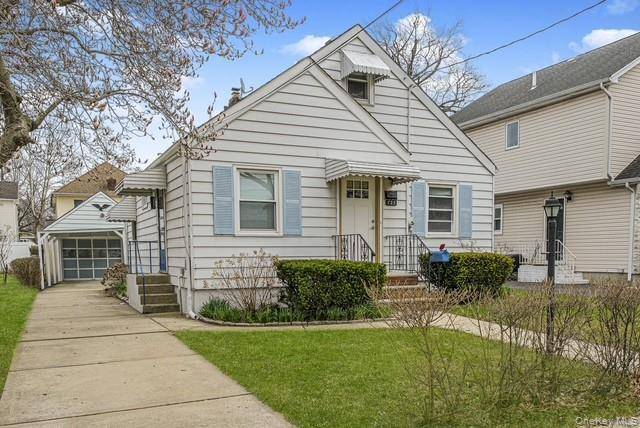Casa com 3 Quartos à Venda em Staten Island - Nova Iorque - EUA - 1