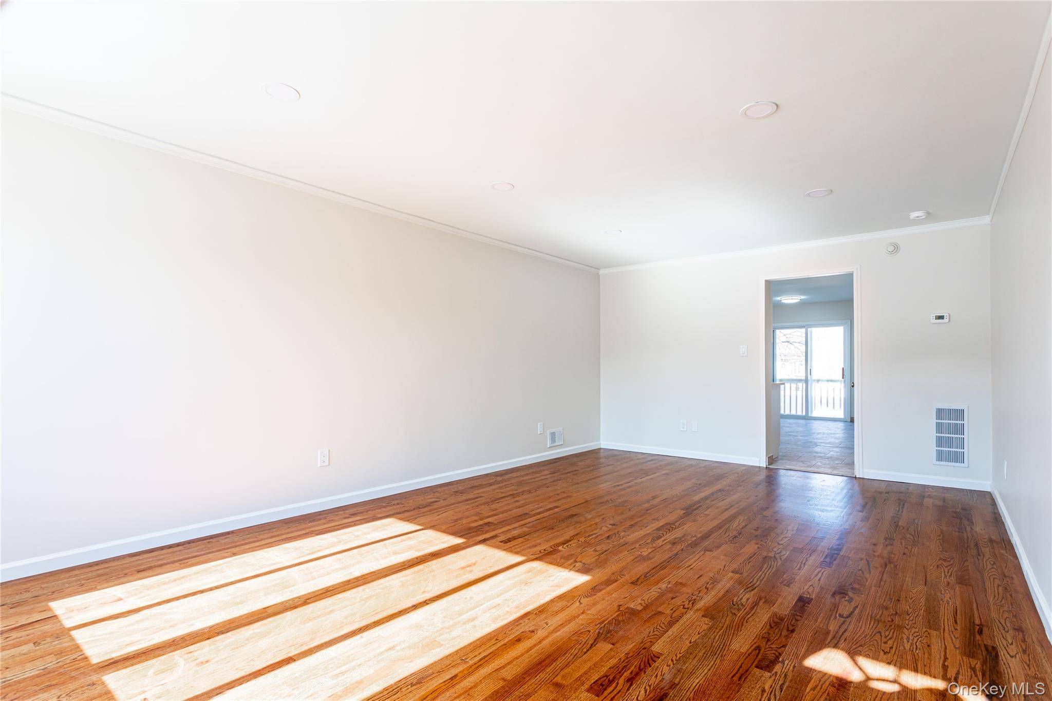 Casa com 3 Quartos à Venda em Staten Island - Nova Iorque - EUA - 5