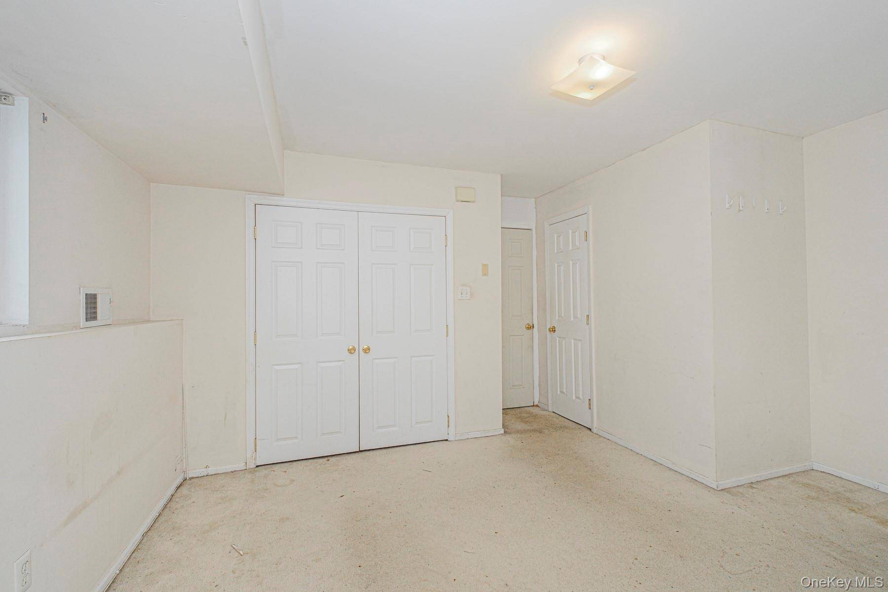 Casa com 3 Quartos à Venda em Staten Island - Nova Iorque - EUA - 4