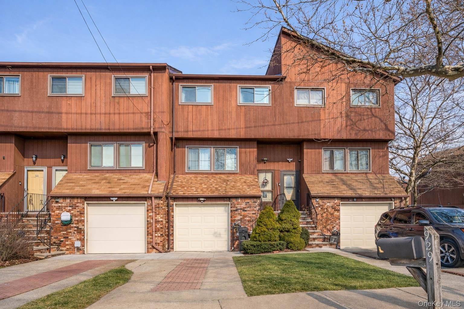 Casa com 3 Quartos à Venda em Staten Island - Nova Iorque - EUA - 1