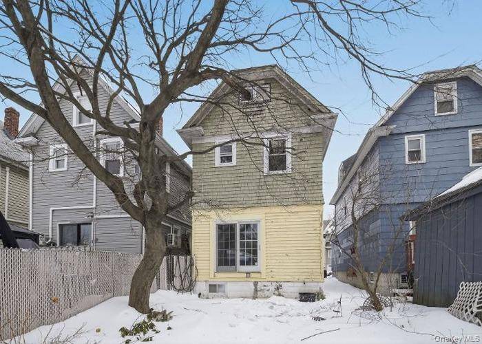 Casa com 3 Quartos à Venda em Staten Island - Nova Iorque - EUA - 3