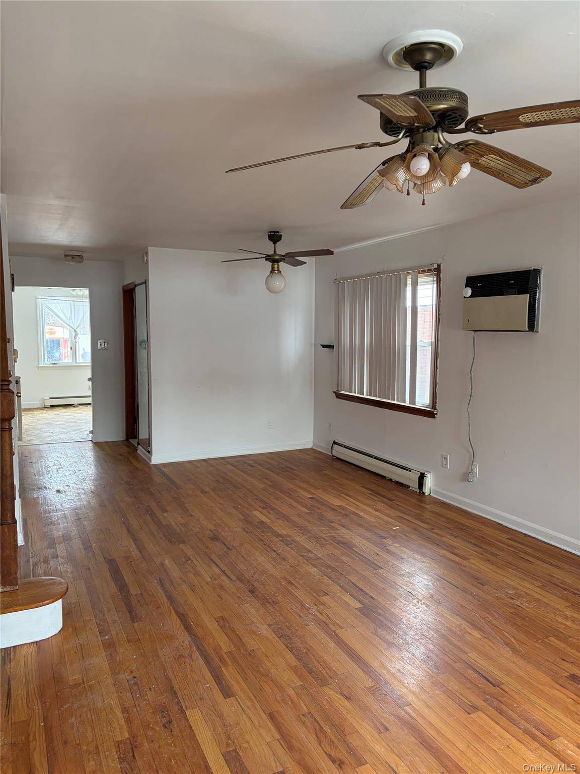 Casa com 3 Quartos à Venda em Staten Island - Nova Iorque - EUA - 1