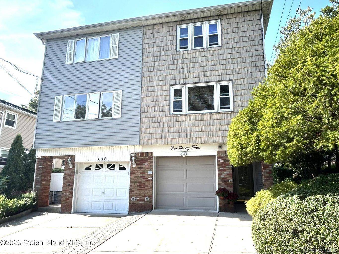 Casa com 3 Quartos à Venda em Staten Island - Nova Iorque - EUA - 1