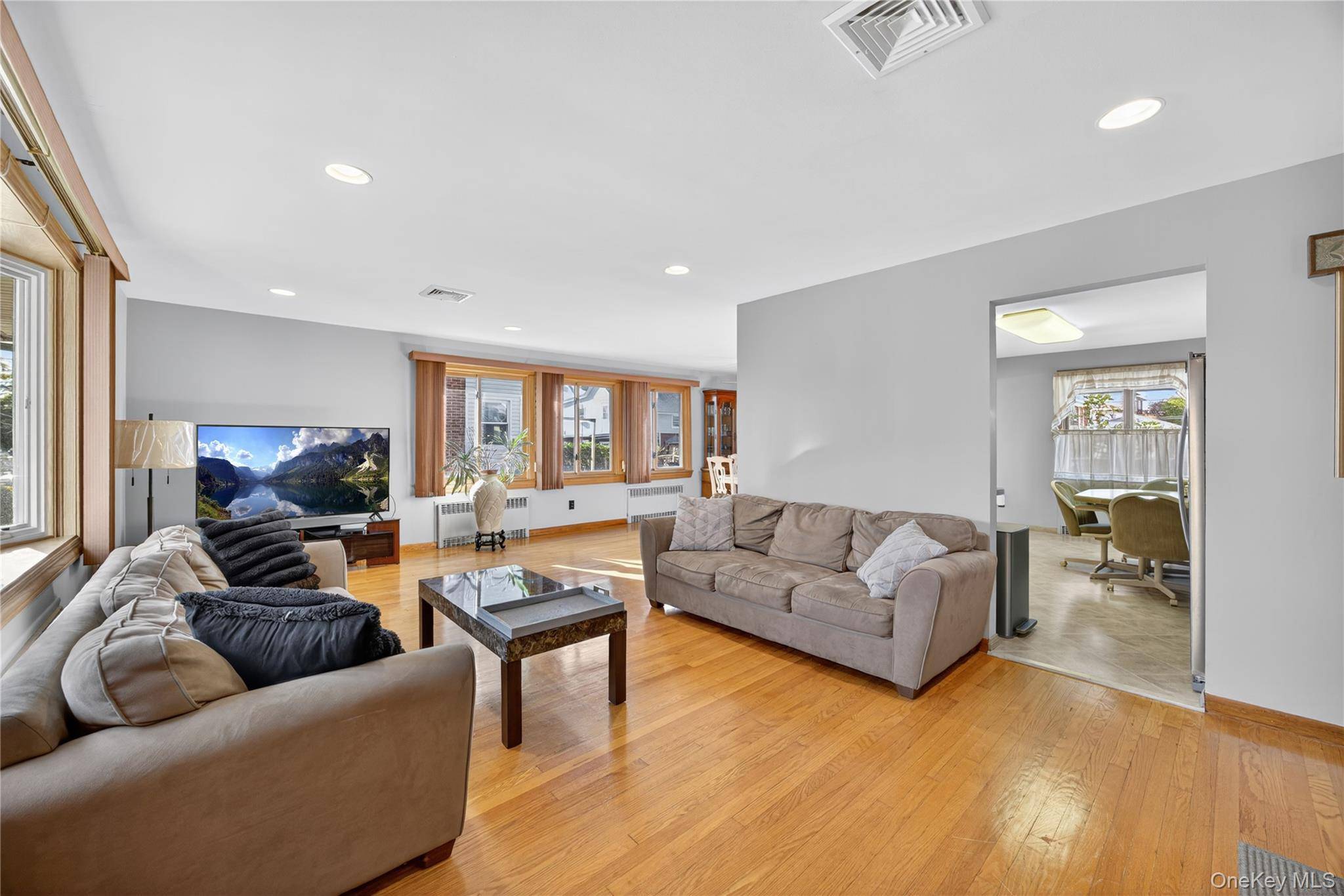 Casa com 3 Quartos à Venda em Staten Island - Nova Iorque - EUA - 3