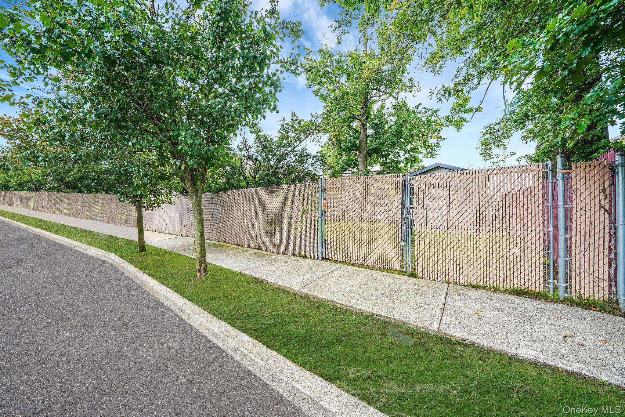 Casa com 3 Quartos à Venda em Staten Island - Nova Iorque - EUA - 4