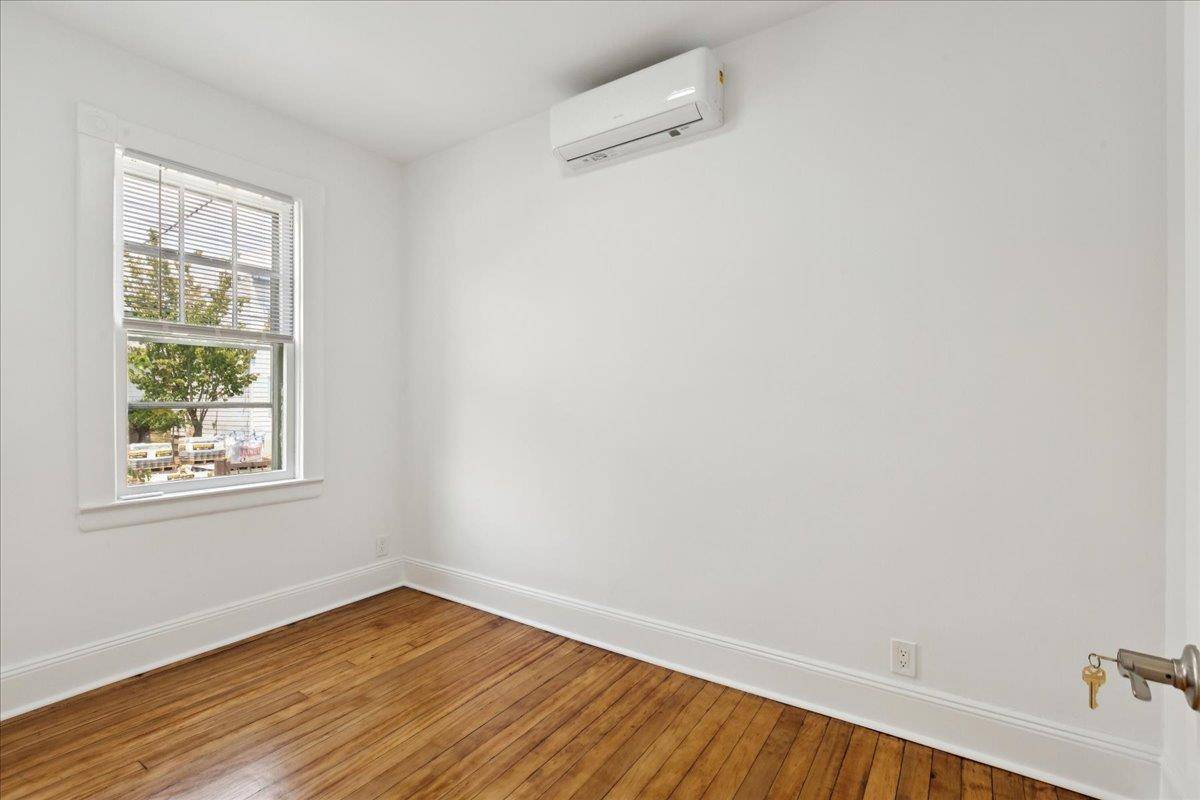 Casa com 3 Quartos à Venda em Staten Island - Nova Iorque - EUA - 6
