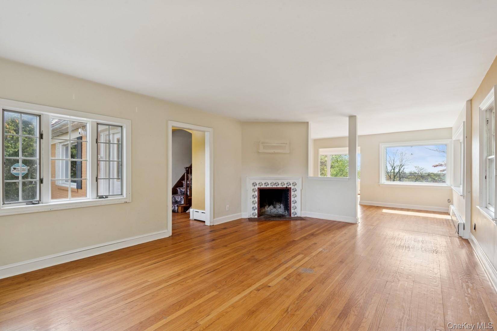 Casa com 3 Quartos à Venda em Staten Island - Nova Iorque - EUA - 2