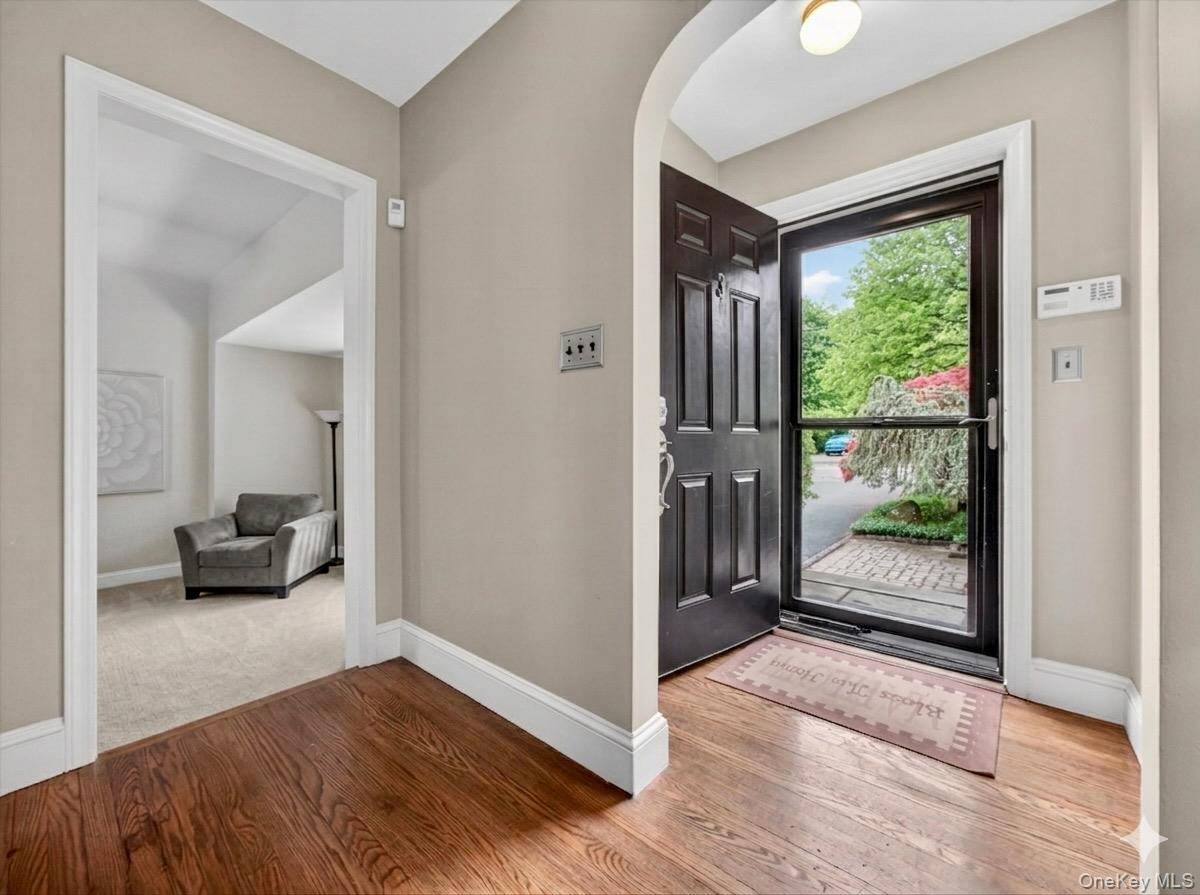 Casa com 3 Quartos à Venda em Suffern - Nova Iorque - EUA - 3