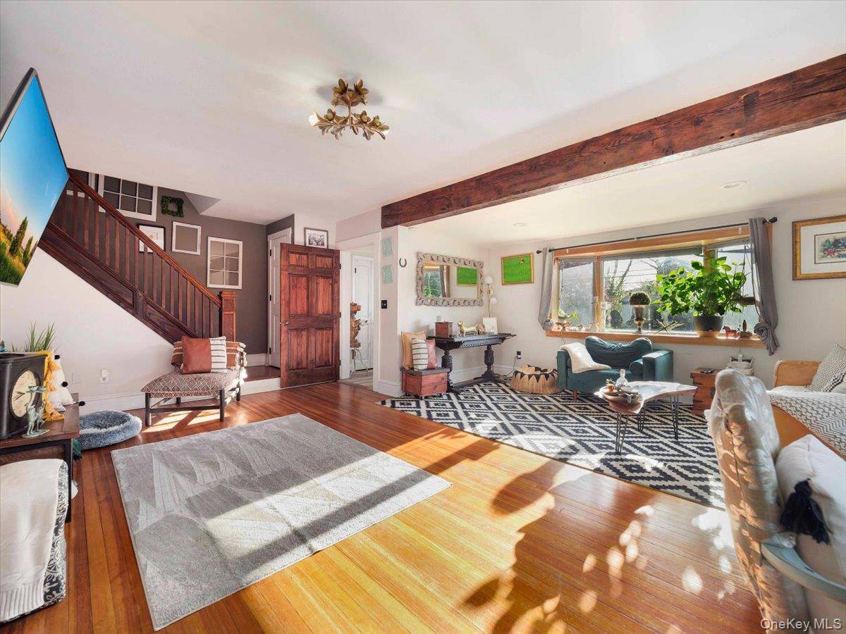 Casa com 3 Quartos à Venda em Suffern - Nova Iorque - EUA - 2
