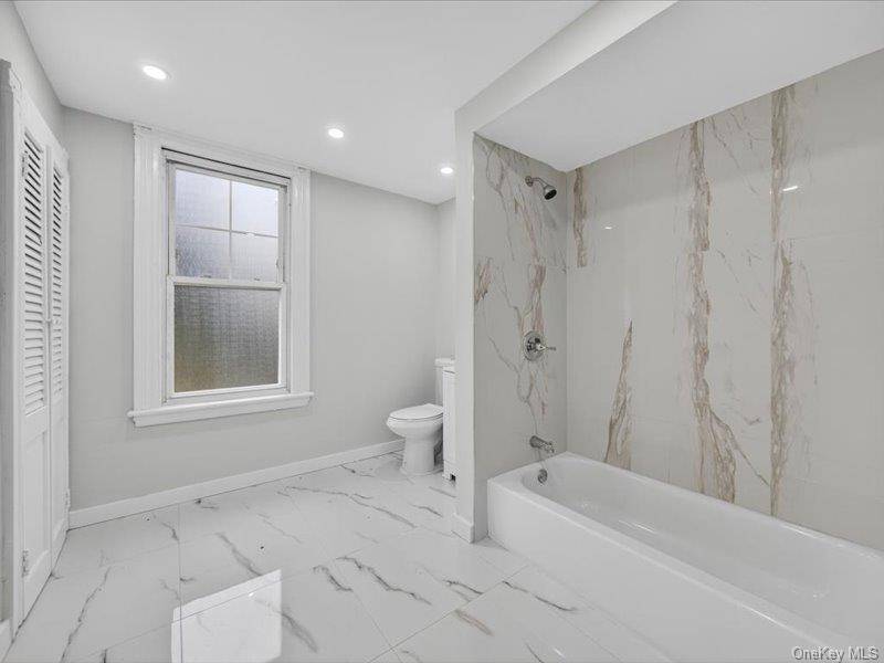 Casa com 3 Quartos à Venda em Suffern - Nova Iorque - EUA - 6