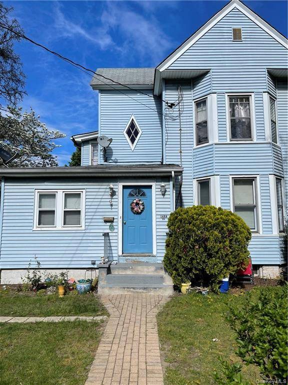 Casa com 3 Quartos à Venda em Suffern - Nova Iorque - EUA - 1