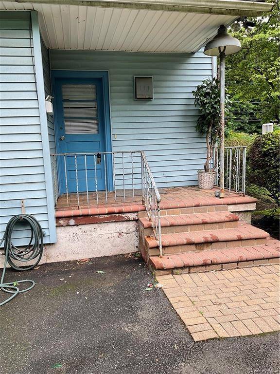 Casa com 3 Quartos à Venda em Suffern - Nova Iorque - EUA - 2